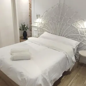 https://precioso-apartamento-en-centro-granada.es-andalucia.com
